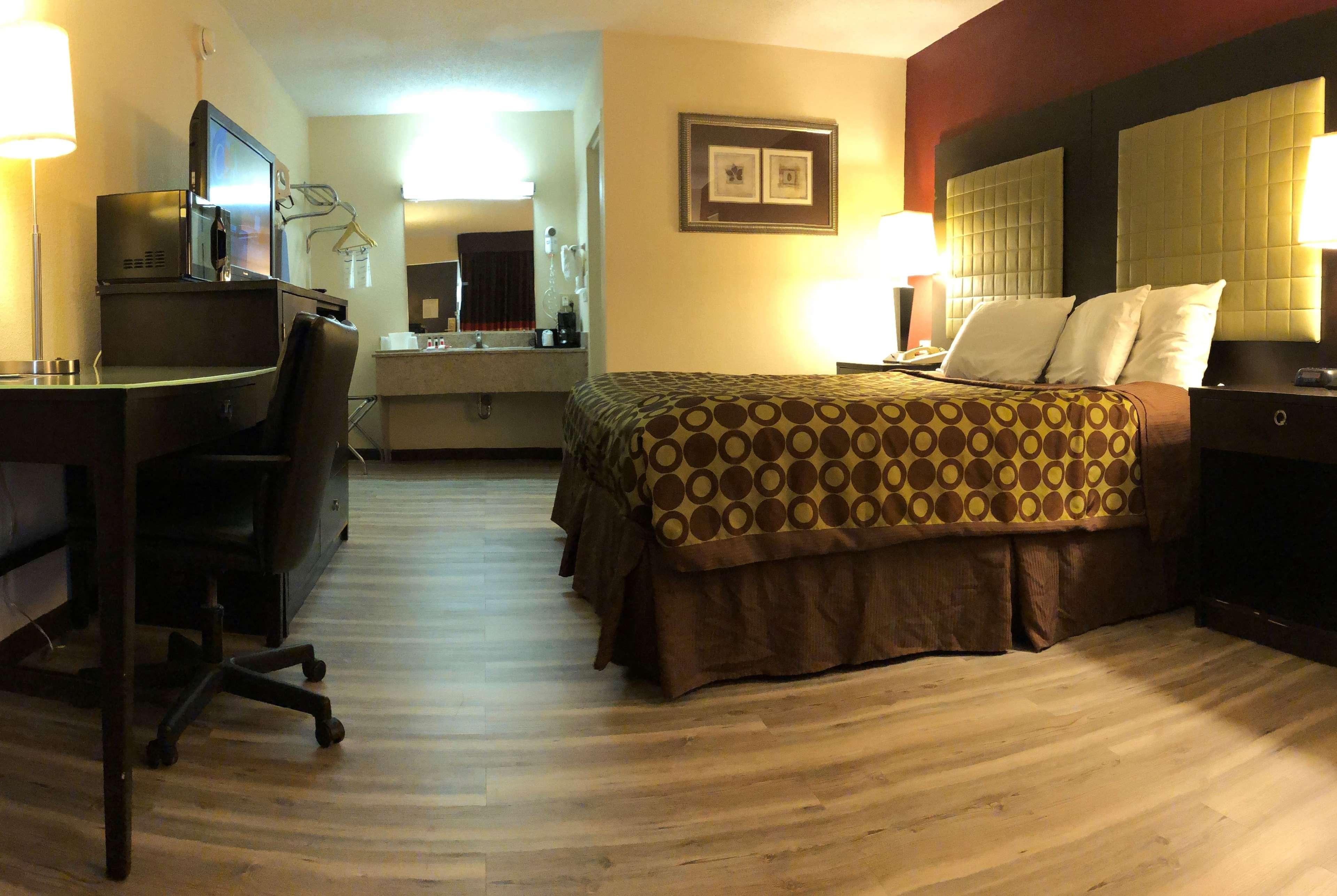 รามาดา บาย วินด์แฮม แฮริสันเบิรก์ Motel แฮร์ริสันเบิร์ก ภายนอก รูปภาพ